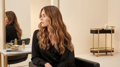 Comparación de resultado de simulador de color de pelo con IA vs resultado real en salón
